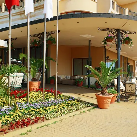 Admiral Золотые Пески