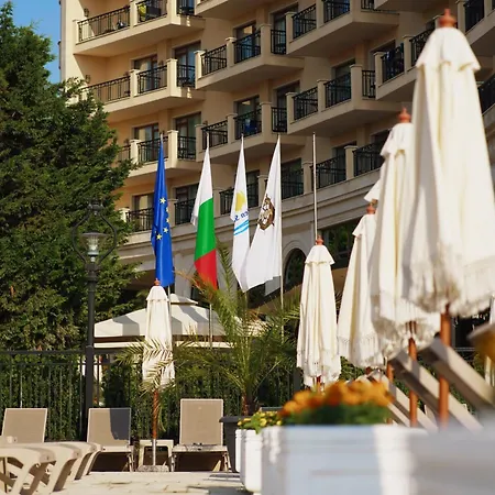 Admiral Золотые Пески