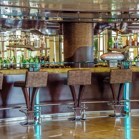 Admiral ホテル ゴールデンサンド