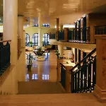 Admiral Golden Sands