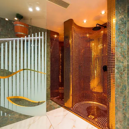 адмирал - ултра ол инклузив и частен плаж 5*