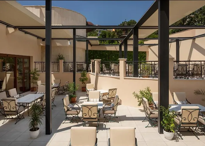 Admiral 5* Golden Sands